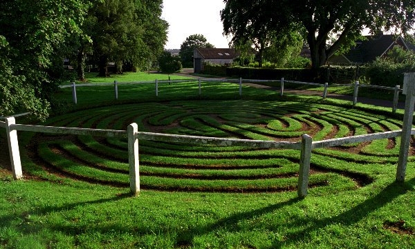 The Old Maze Wing maze 