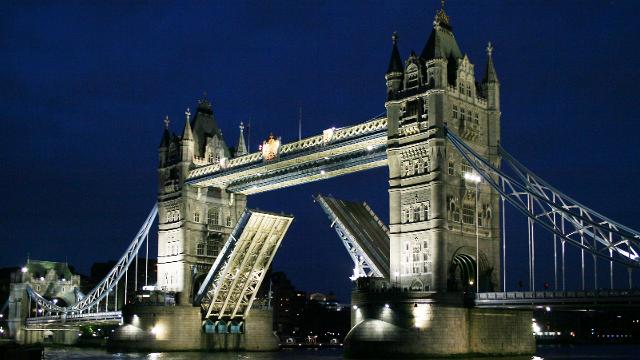 tower bridge